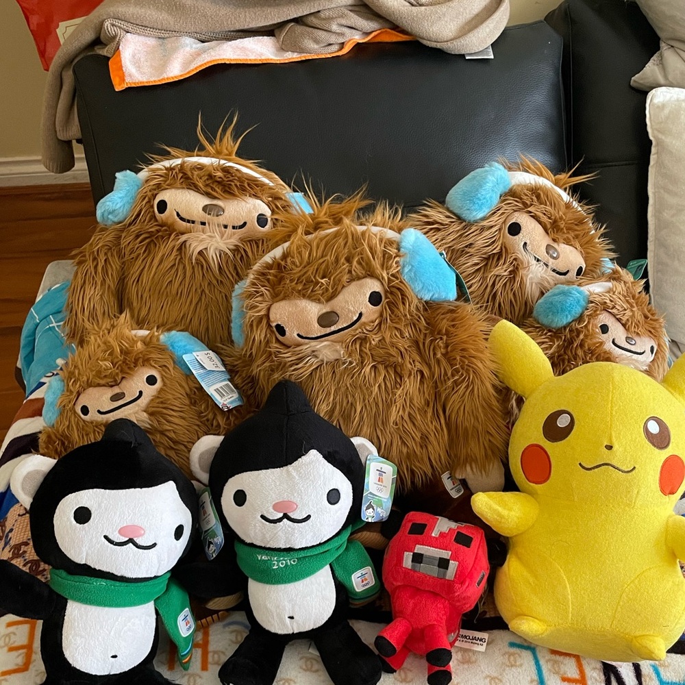 Plushie Teddy Bear Olympics Mascot, Minecraft, Pokémon Pikachu Bundle